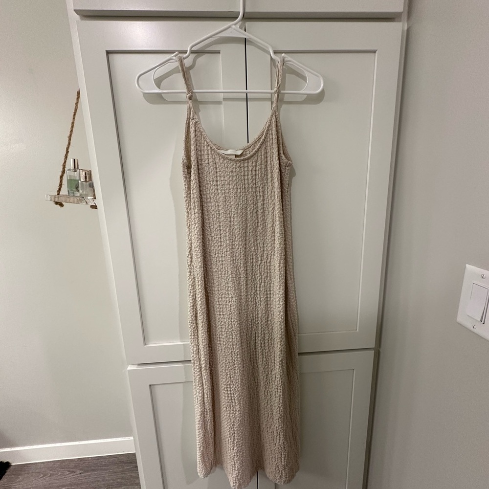 H&M Beige Textured Maxi Dress